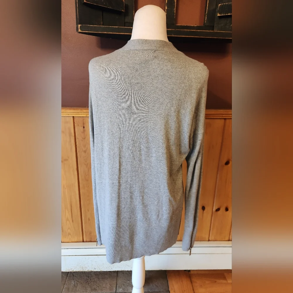 Michael Kors Gray Cardigan Sweater With Pockets + Zippers Size Medium - Picture 3 of 10